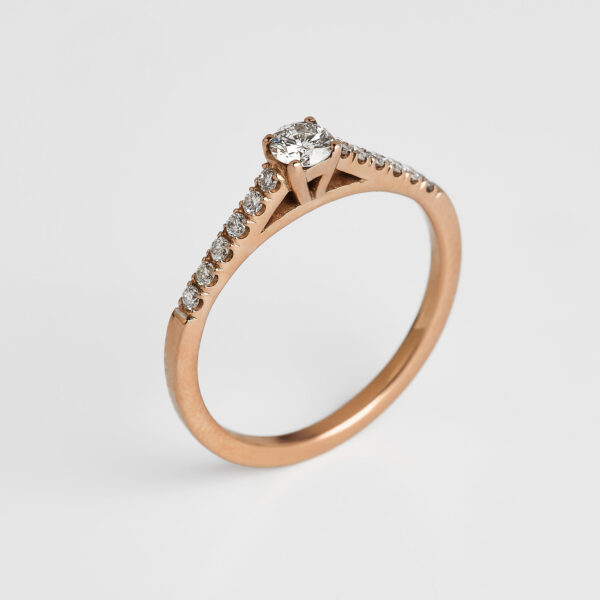 anillo de compromiso