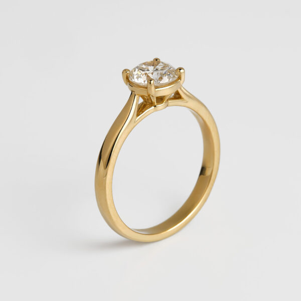 anillo de compromiso
