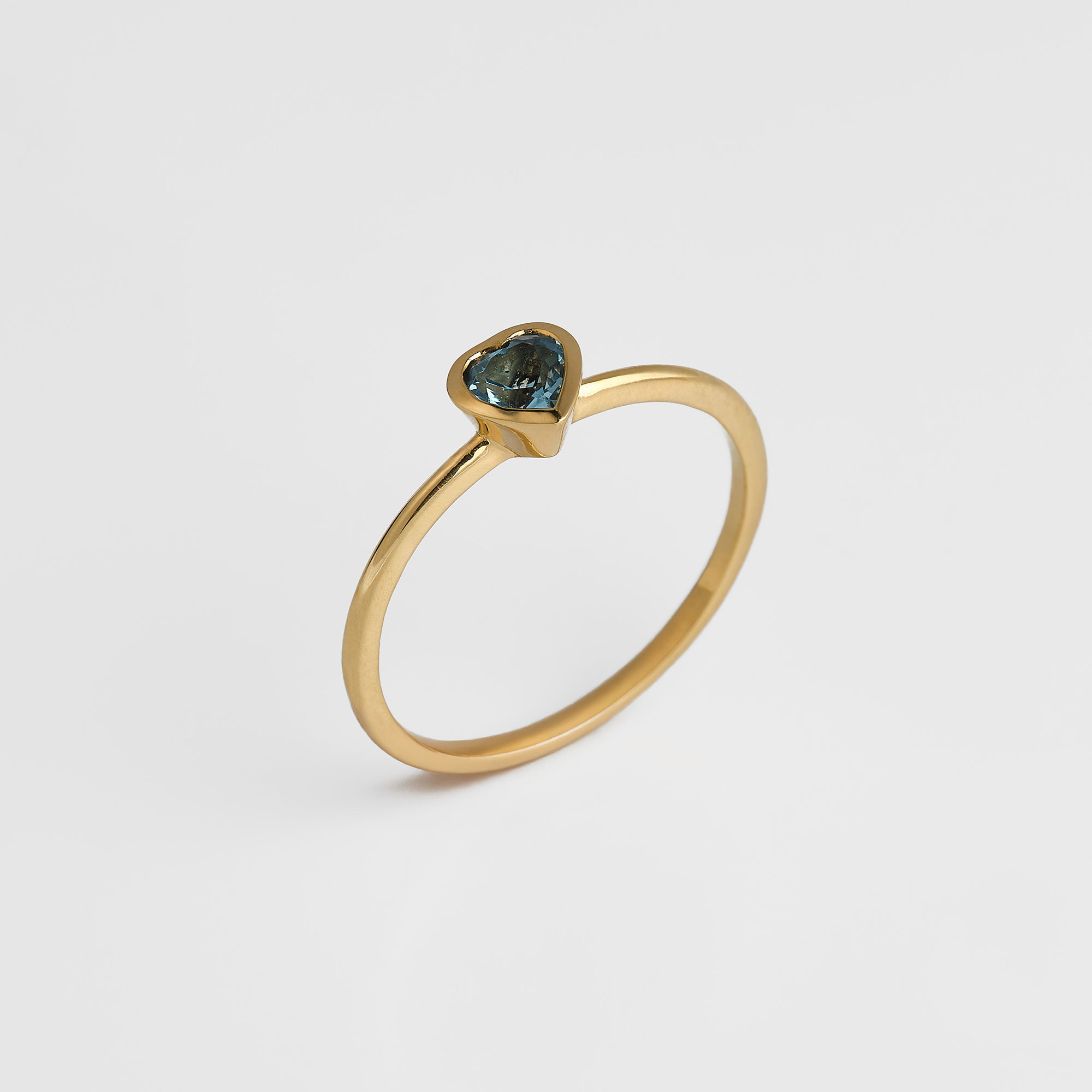 Anillo Corazón Topacio azul